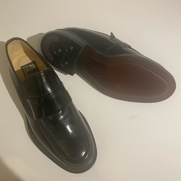Shoes . Black Patent Leather. Size 7 - 7.5 - Picture 4 of 5